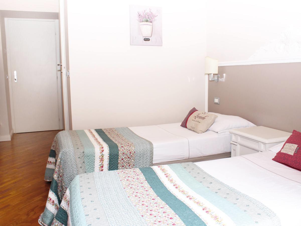 Grand Tour 4Rooms Napoli Dış mekan fotoğraf