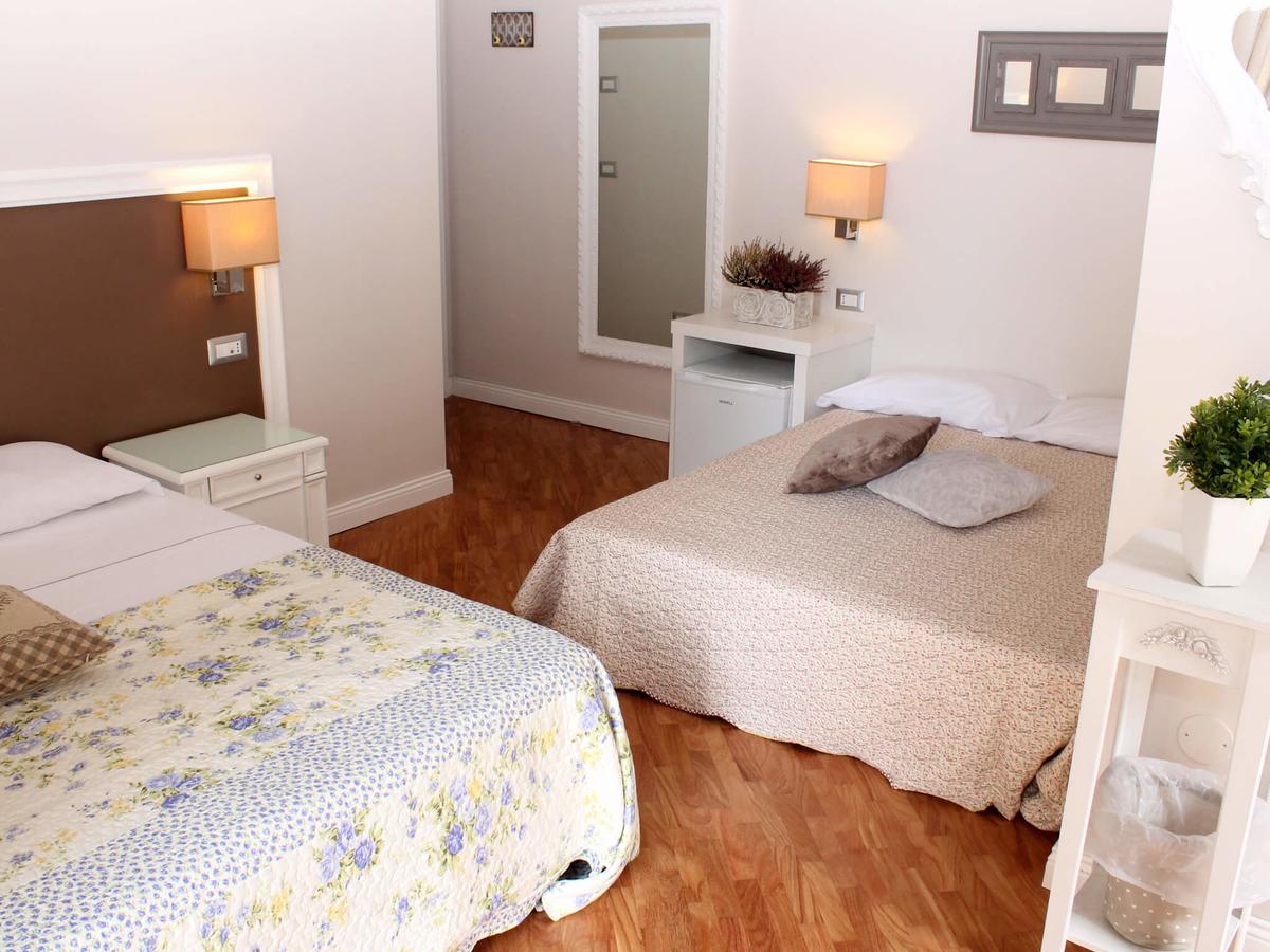 Grand Tour 4Rooms Napoli Dış mekan fotoğraf